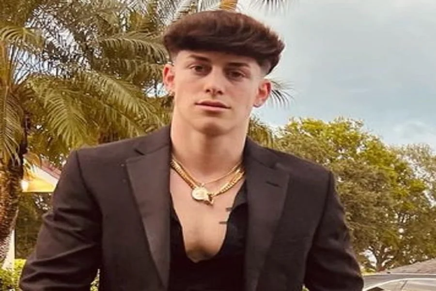 Parker Lanosa Height – Discover His 5’10” Stature